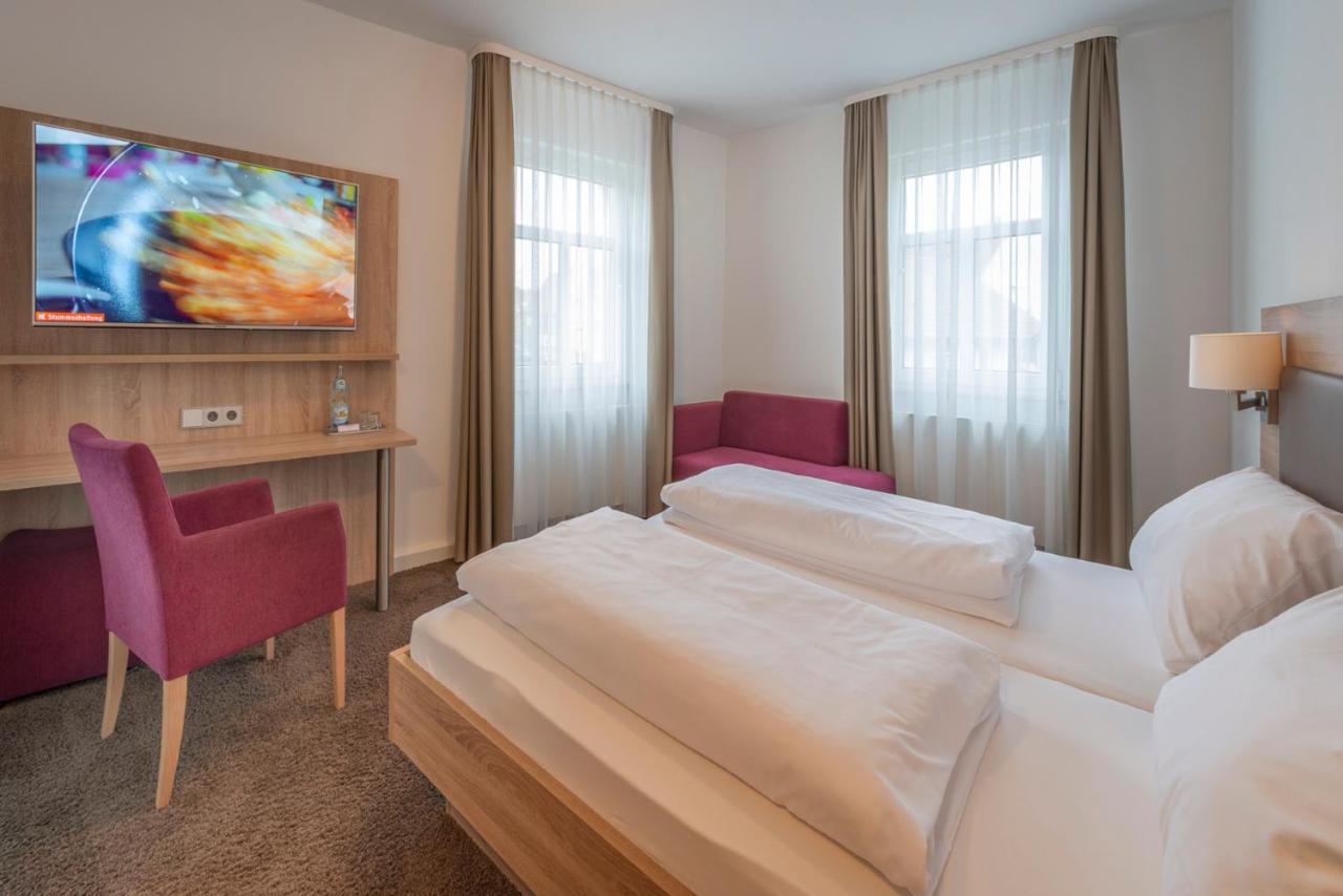 Hotel Gasthof Zum Roessle Heilbronn Exterior photo